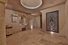 Taru Cave Suites