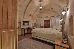 Taru Cave Suites