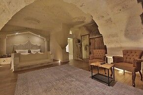 Taru Cave Suites