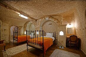 Taru Cave Suites
