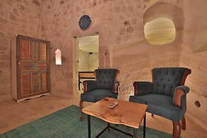 Taru Cave Suites