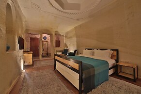 Taru Cave Suites