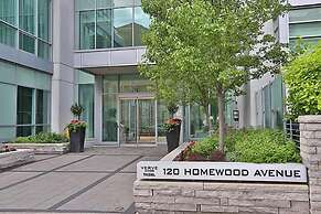 Stunning Suites Luxurious Downtown Condo