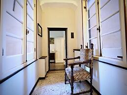 Comoda Casa degli Indoratori