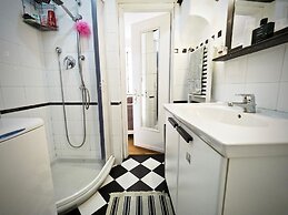 Comoda Casa degli Indoratori