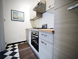 Comoda Casa degli Indoratori