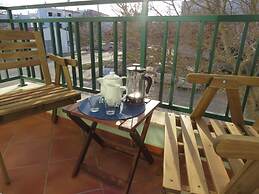 2 Bed Apartment With com Pool