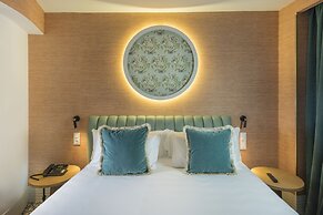 The First One Madrid Preciados