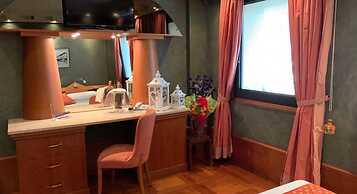 HR Hotel