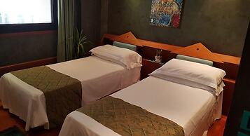 HR Hotel