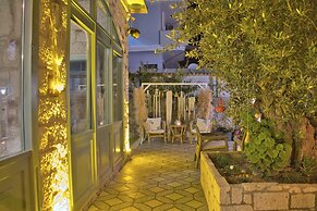 Elda Alacati Boutique Hotel