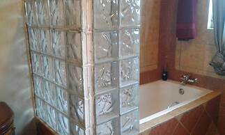 Amandahill Guest House