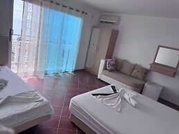 Apartments & Rooms Rozana