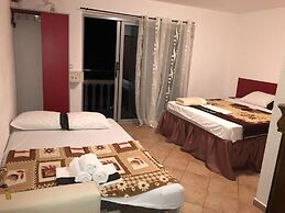 Apartments & Rooms Rozana