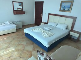 Apartments & Rooms Rozana