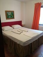 Apartments & Rooms Rozana