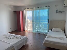 Apartments & Rooms Rozana