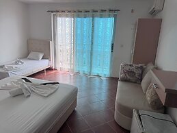 Apartments & Rooms Rozana
