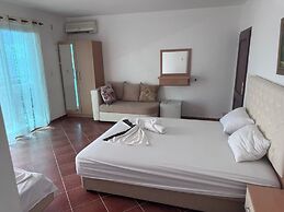 Apartments & Rooms Rozana