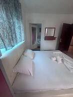 Apartments & Rooms Rozana