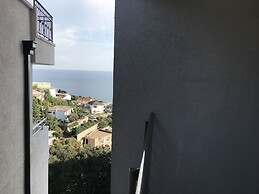 Apartments & Rooms Rozana