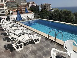 Apartments & Rooms Rozana