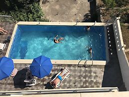 Apartments & Rooms Rozana
