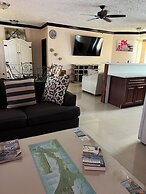 Island Turquoise Rental