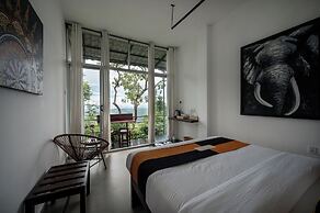 Treehouse Chalets