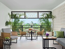 Avani Seminyak Resort Bali