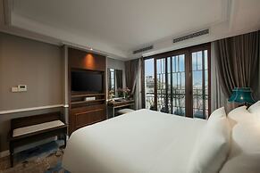 The Oriental Jade Hotel