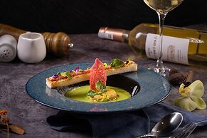 The Oriental Jade Hotel