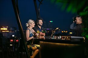 The Oriental Jade Hotel