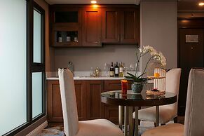 The Oriental Jade Hotel