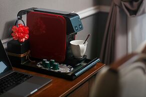 The Oriental Jade Hotel