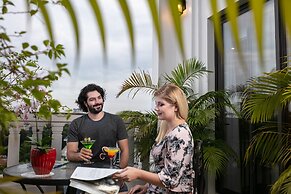 The Oriental Jade Hotel