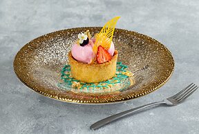 The Oriental Jade Hotel