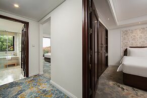 The Oriental Jade Hotel