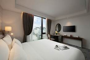 The Oriental Jade Hotel