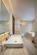 The Oriental Jade Hotel