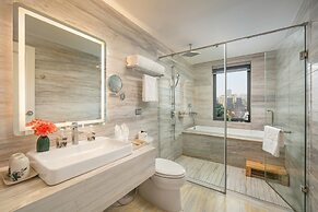 The Oriental Jade Hotel