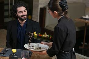 The Oriental Jade Hotel