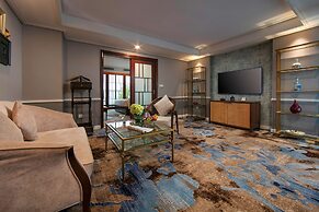 The Oriental Jade Hotel