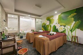 The Oriental Jade Hotel