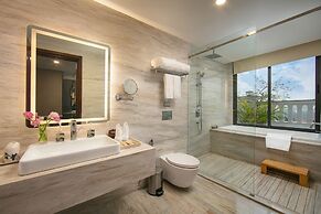 The Oriental Jade Hotel