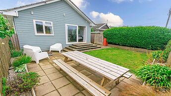 Swallows Croyde 3 Bedrooms, Sleeps 6, Beach Chalet