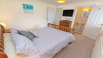 Oysters Sleeps 6 Modern Villa & Dog Friendly