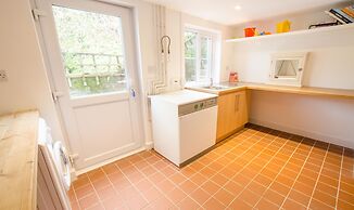 Berry Cottage Croyde 4 Bedrooms Sleeps 7-9 Dog Friendly