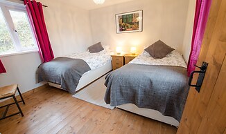Berry Cottage Croyde 4 Bedrooms Sleeps 7-9 Dog Friendly