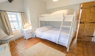 Berry Cottage Croyde 4 Bedrooms Sleeps 7-9 Dog Friendly